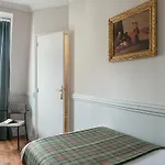 Hotel De La Porte Doree Paris