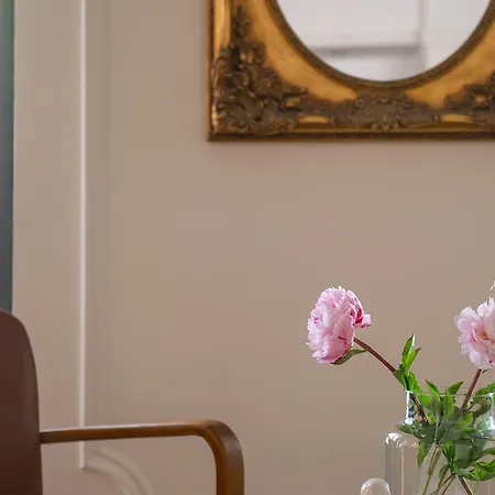 De La Porte Doree Hotell 3*