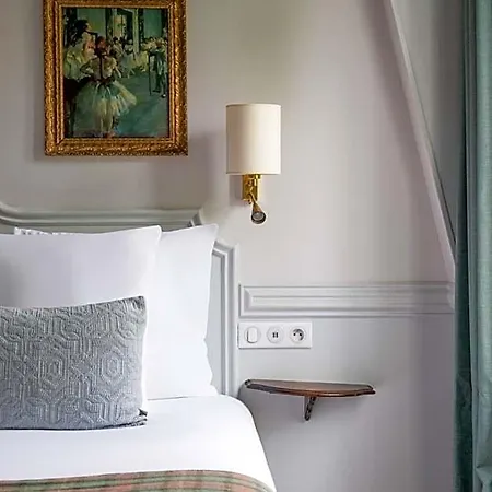 De La Porte Doree 3*