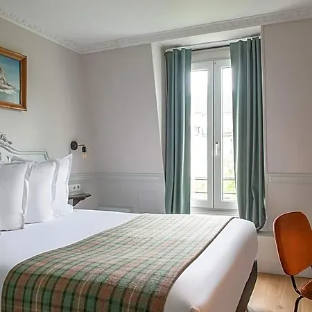 Hotel De La Porte Doree Paris