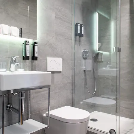 De La Porte Doree Hotel 3*