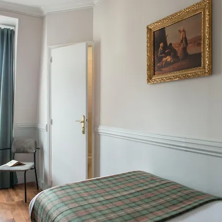 Hotel De La Porte Doree Paris