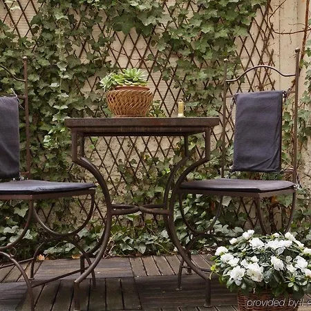 De La Porte Doree Hotel Paris