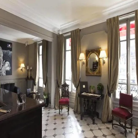 De La Porte Doree Hotel Paris