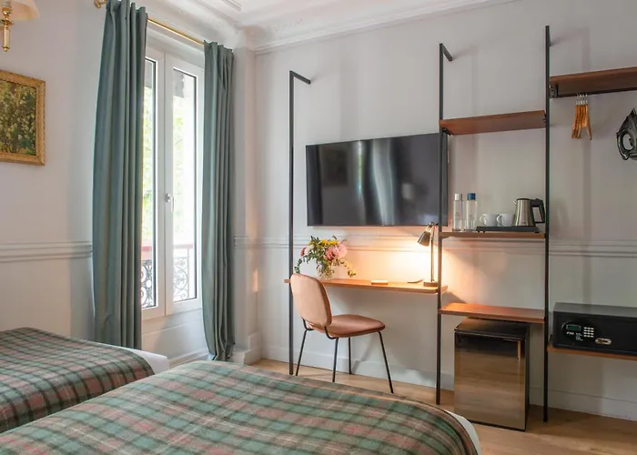 De La Porte Doree Hotell 3*