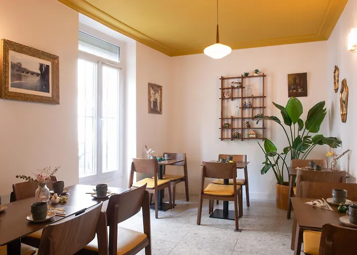 Hotell De La Porte Doree 3*