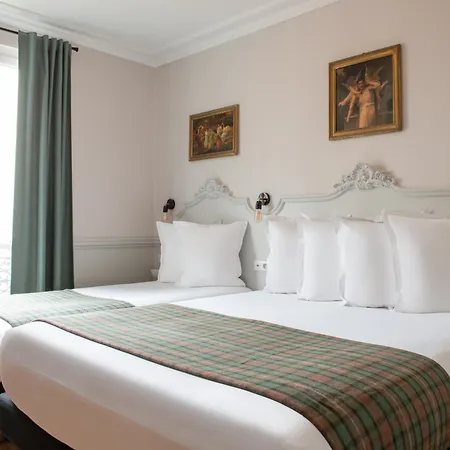 De La Porte Dorée Hotel