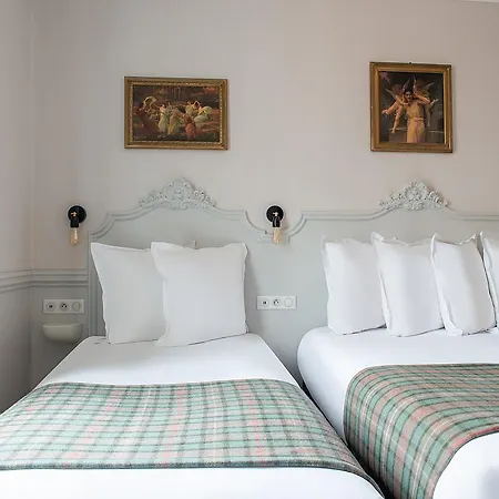 De La Porte Dorée Hotel 3*