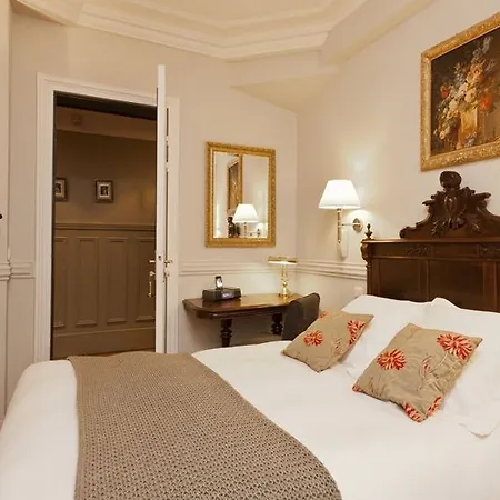 Hotel De La Porte Dorée 3*