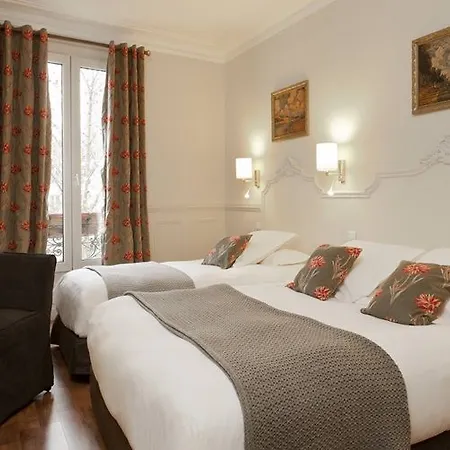De La Porte Dorée Hotel